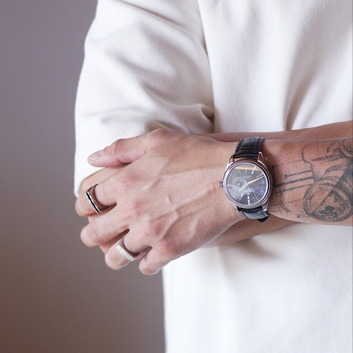 LARIO WATCH